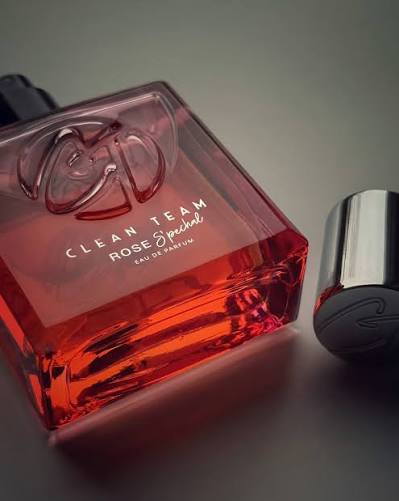 Rose S'pechal (Rose Special) by The Clean Team